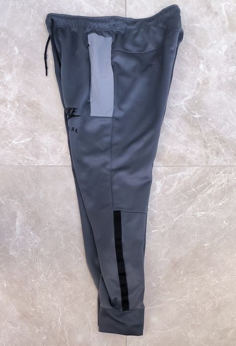 Nike Air Max долнище L размер