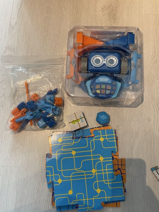 Robotel Learning Resources pt codare BOTLEY 2.0 cu 78 piese