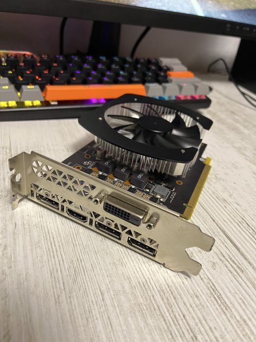 Vand Placa video Nvidia HP GTX 1060 3GB