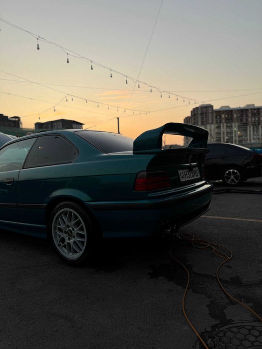 BMW E36 coupe (купе)