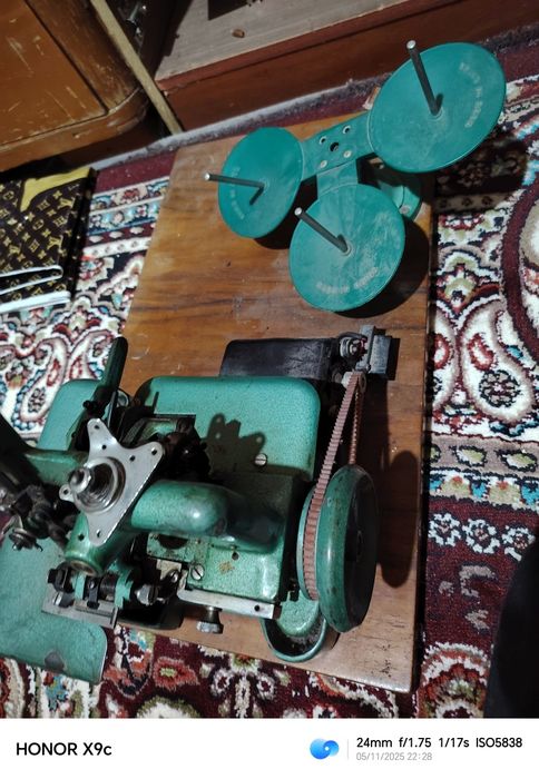 Averlo moshina  sotiladi