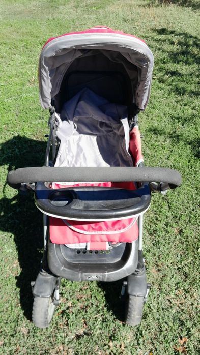 Продам 2 коляски обе по 5000₸