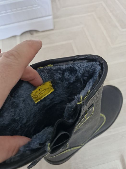 Қысқы  жаңа етік  сатылады  12000