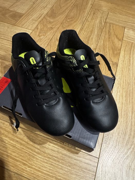 Футбольные бутсы (29 размер)