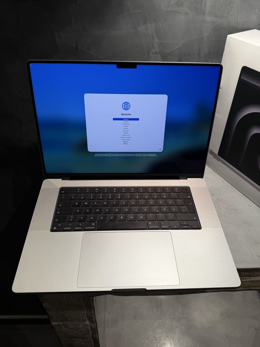 13 cycle! Macbook Pro M4 MAX 16" 36 GB / 1 TB