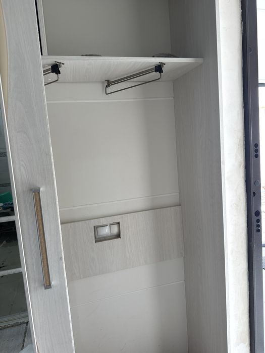 Шкаф для прхожей .