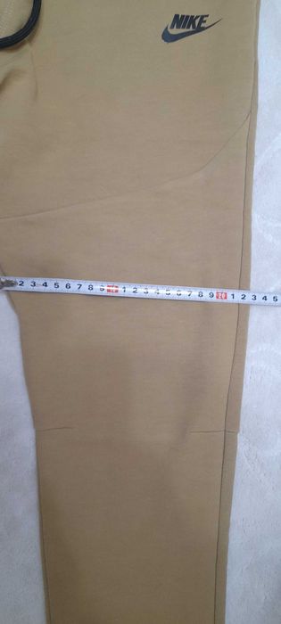 Долнище NIKE намалено