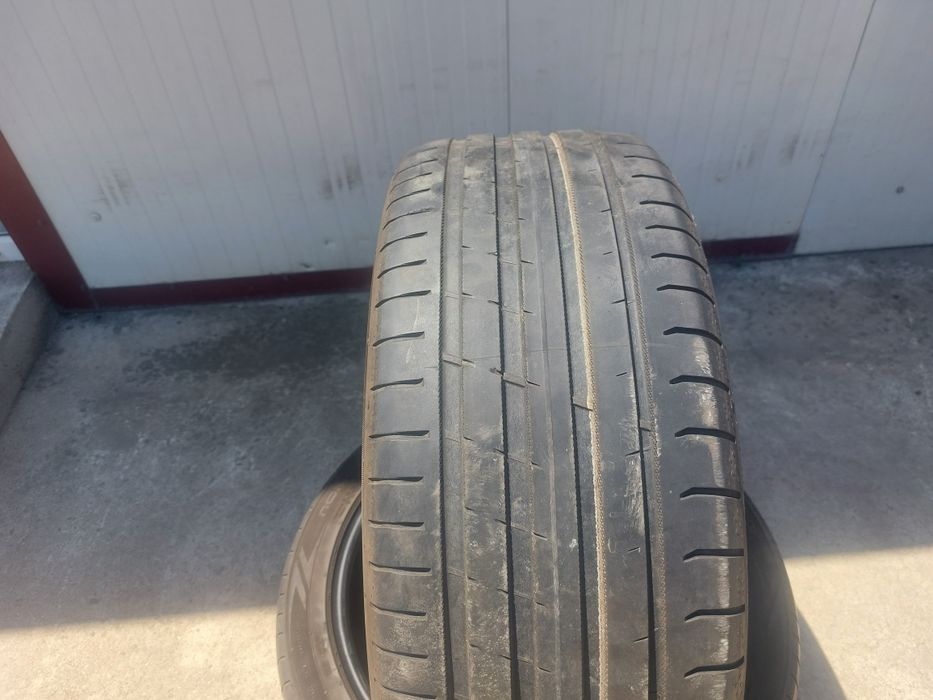 125 lei bucata! Doua anvelope de vara 235 45 19 Nokian