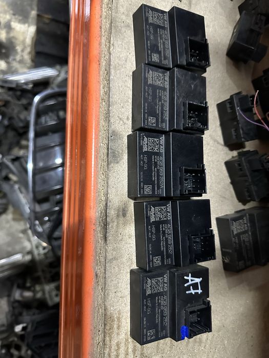 Заден модул за управлението на спойлера Audi A7 4g8 959 252