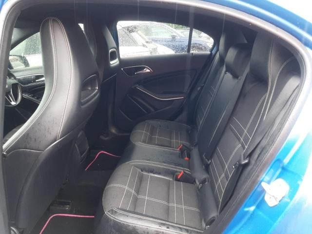 Dezmembrez Mercedes-Benz A-Class W176