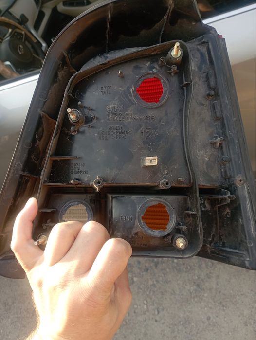 Фонарь левый на хонду одиссей