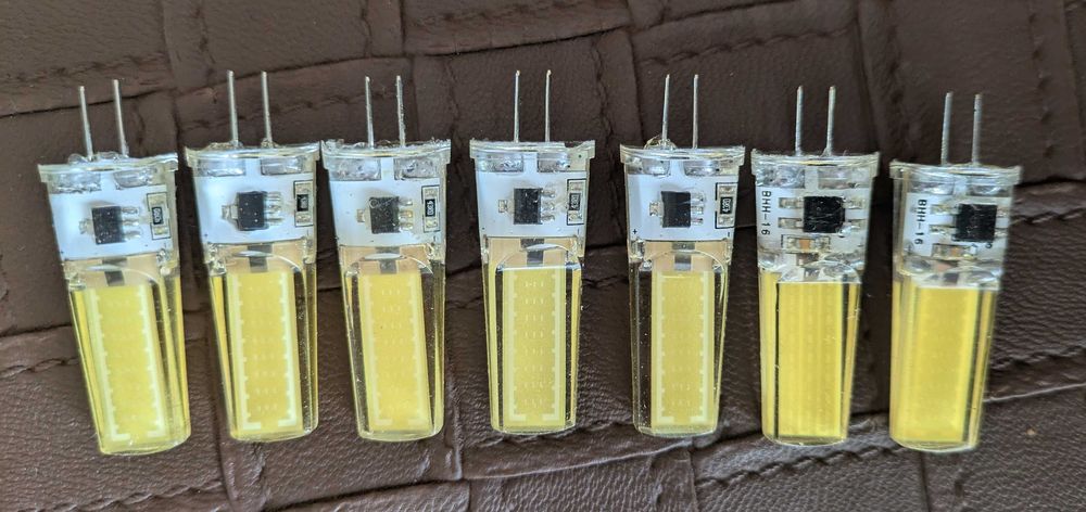 Becuri led pe soclu G4 / 220V lumina alba rece