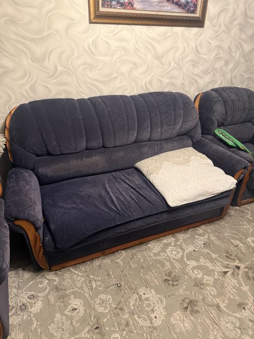 Диван и два кресла