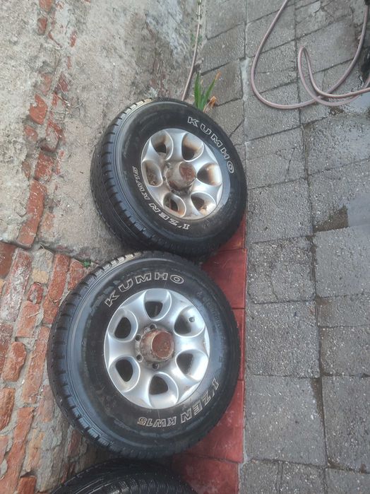 Гуми с джанти 255/75r15