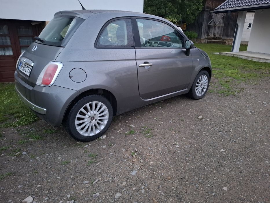 Vand Fiat 500 anul 2011