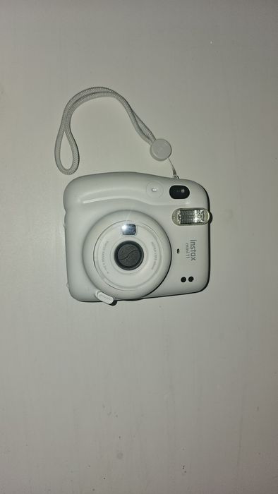 FujiFilm Instax Mini 11