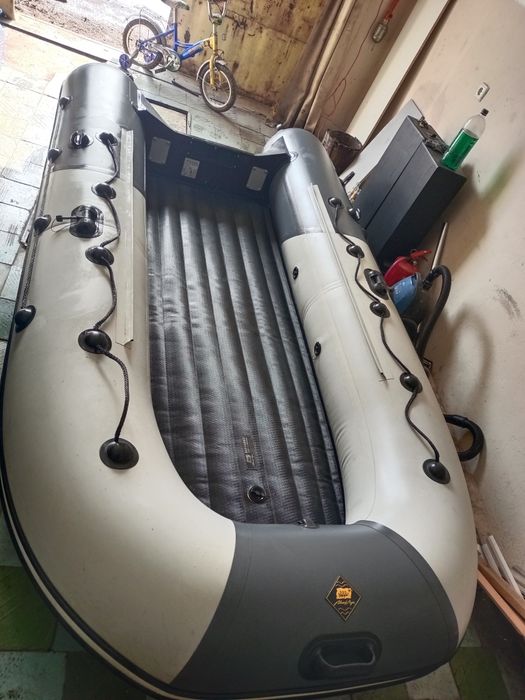 Лодка Ривьера 3200 НДНД