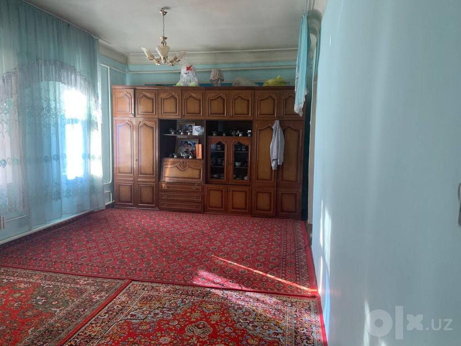 Ховли сотилади срочно