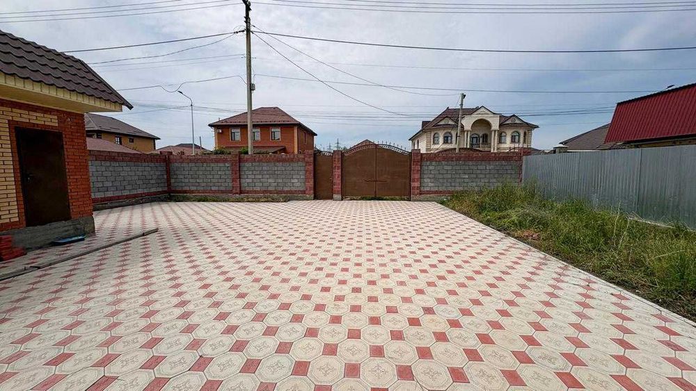 Частный дом новостройка Балпык би