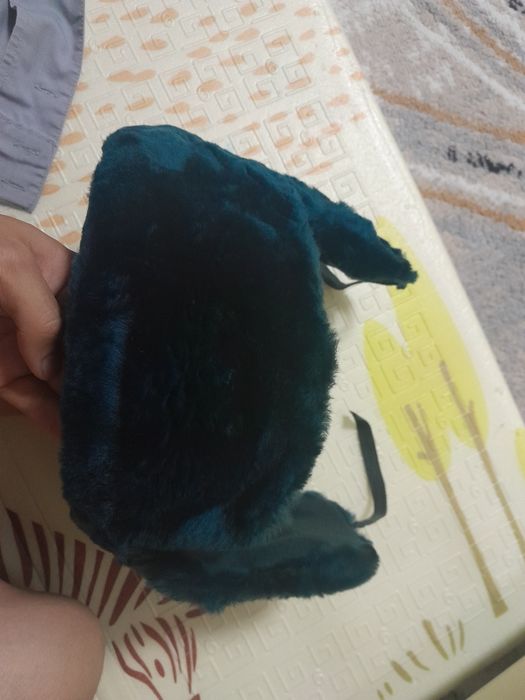 Бушлат, ватник , китель, брюки, ушанка , кепка.