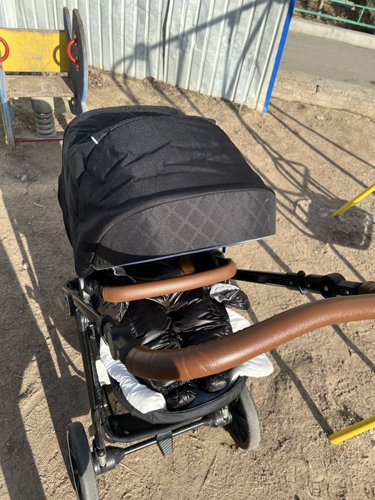 Коляска TOMIX хорошего качества 2в1