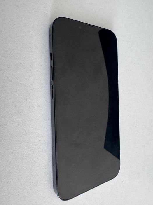 Айфон 13 128 Заблокированный торг есть