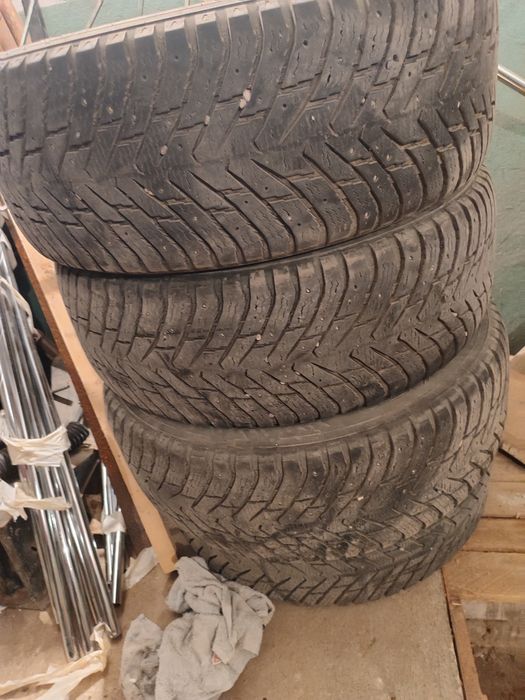 Продам зимние шины