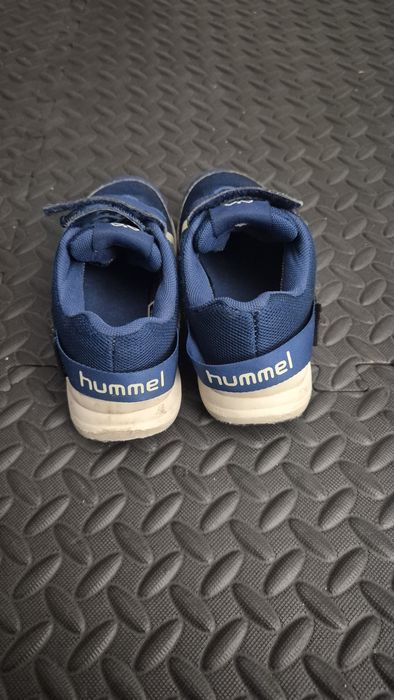 Adidasi Hummel marime 29