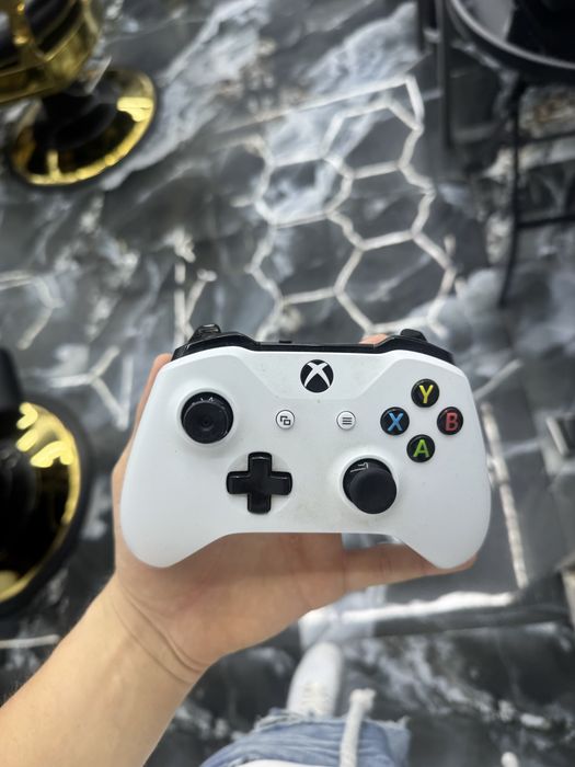 1 controllere de xbox