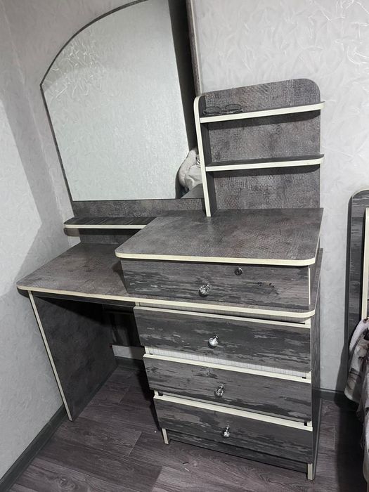 Спальний гарнитур  150 000тг