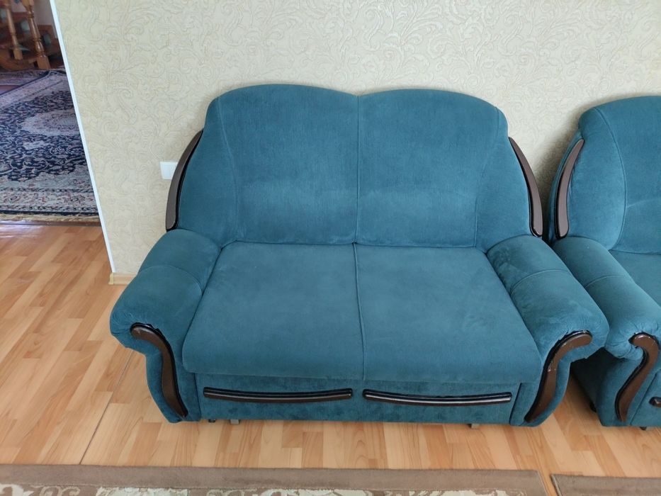 Продам диван в отличном состоянии