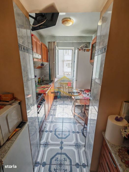 De vanzare apartament 2 camere,etaj 2, zona Strada Orizontului