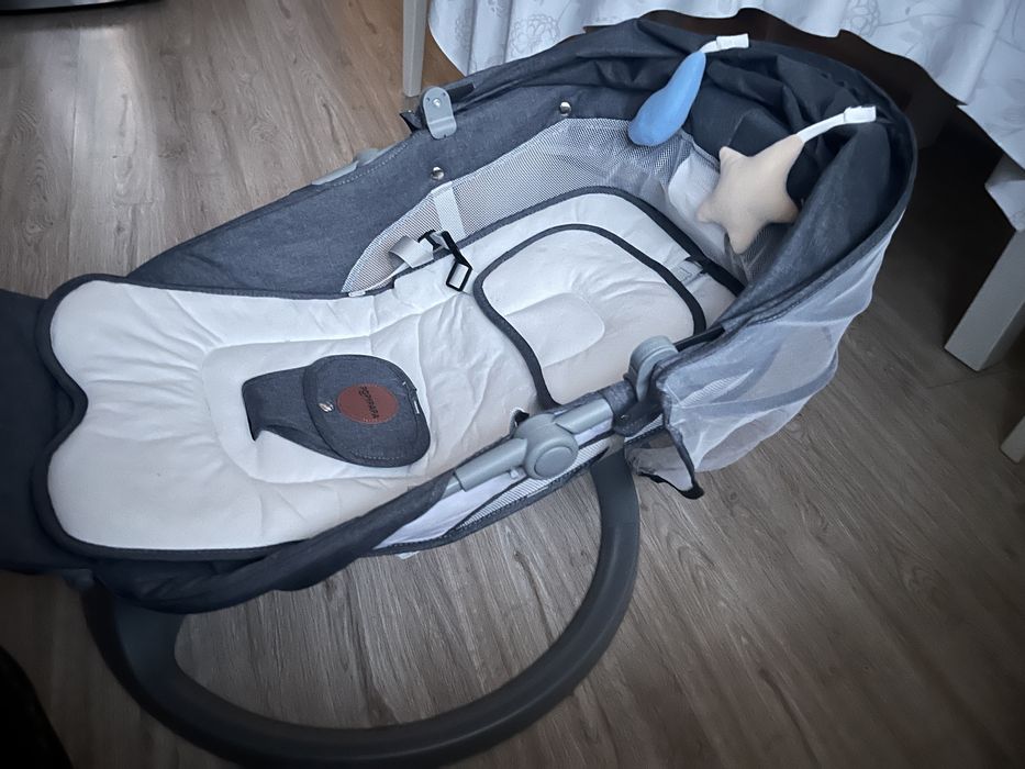 Продается шезлонг