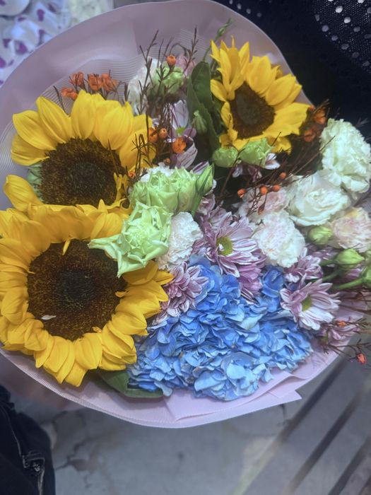 Цветы  продаются