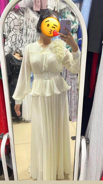 Продам новое платье