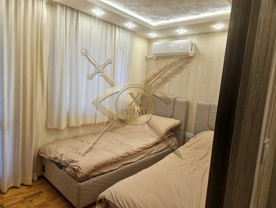 Тристаен апартамент в Червен Площад! 21508692