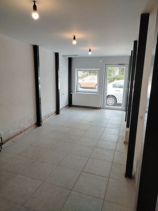 Închiriez spațiu comercial, 24 mp, pe strada Dâmboviței