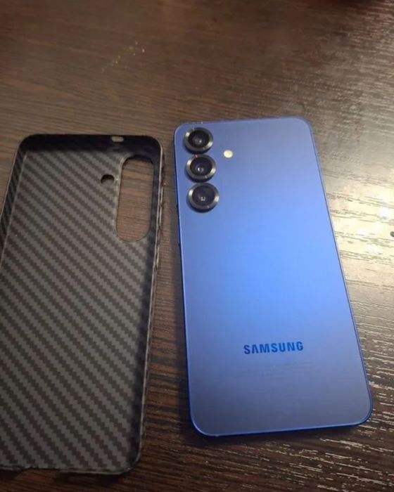 Samsung Galaxy S25, 12/128 ГБ, SIM + eSIM