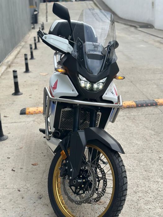 Honda trans alp 2025