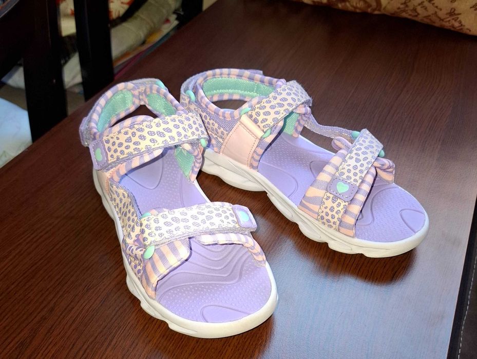 Светещи сандали + подарък найк