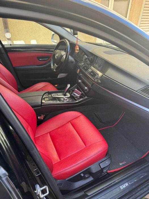 BMW 5, 2011 г, СПЕШНО!