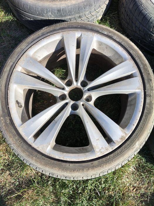 Jante aliaj BMW Seria 7 F01 F02 F03 F04 GT f07
BMW Seria 5 GT F0

Pentru urmatoarele modele:

BMW Seria 7 F01 F02 F03 F04
BMW Seria 5 GT F07