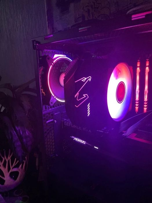 Кулер Gigabyte Aorus ATC800