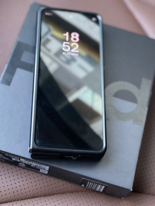 Samsung galaxy Z Fold 4