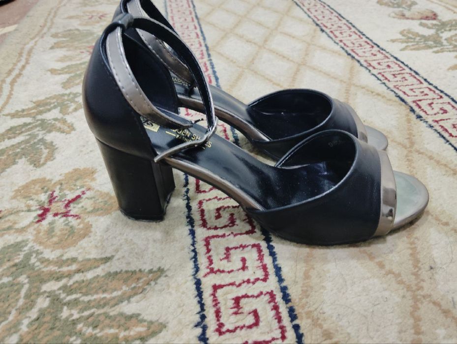 Женские туфли Madoen Shoes