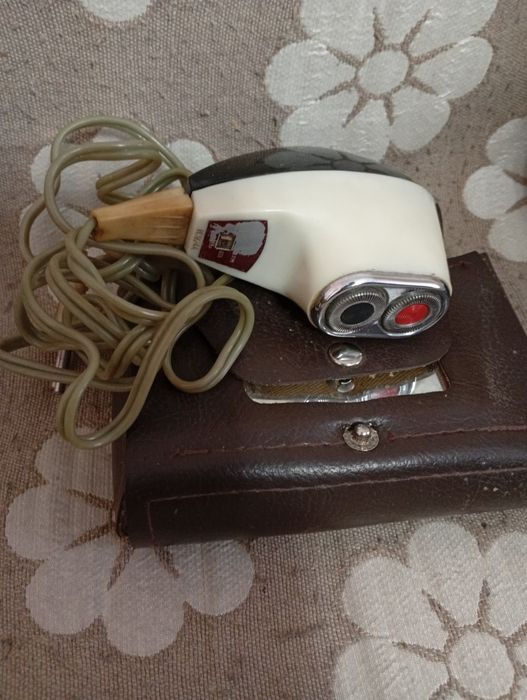 Продам электробритвы