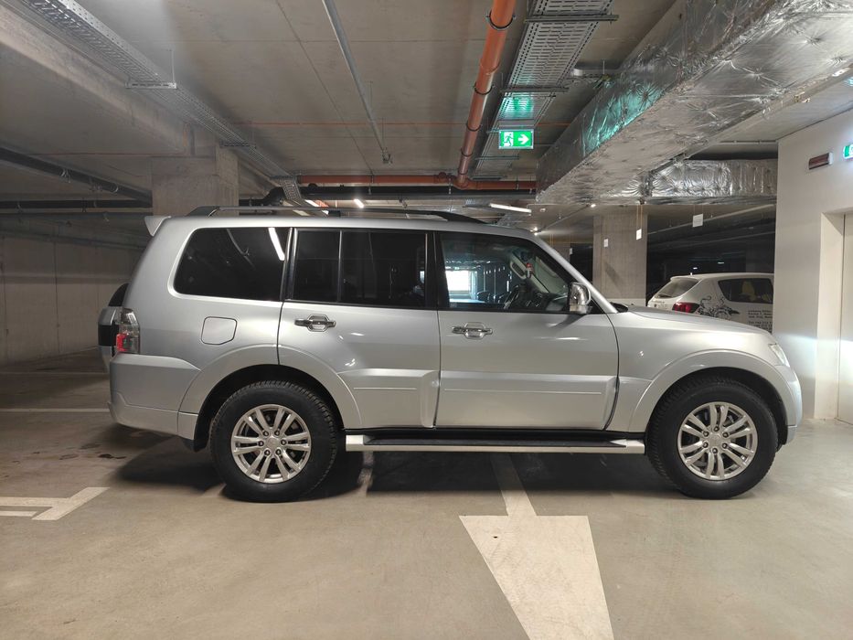 Mitsubishi Pajero 2018