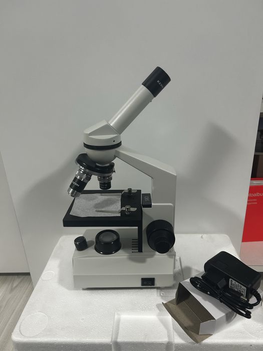 Microscop Mono Achromat 4/10/40, WF10x18, 0,5W LED, recharge, OBS 101