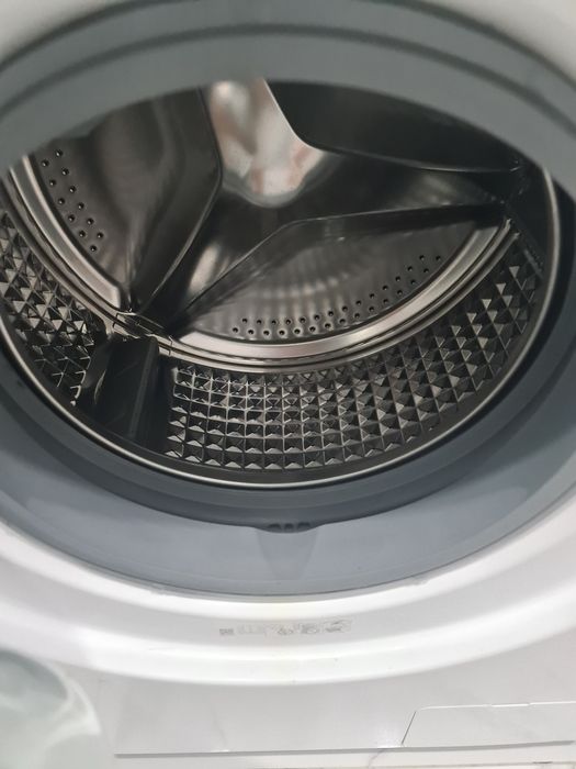 Продам стиральную машину
