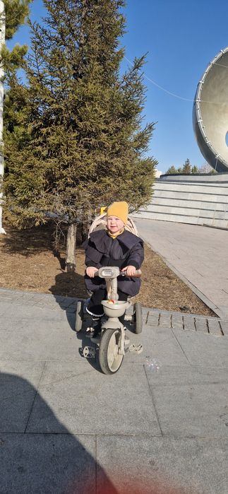 Трехколесный велосипед, коляска